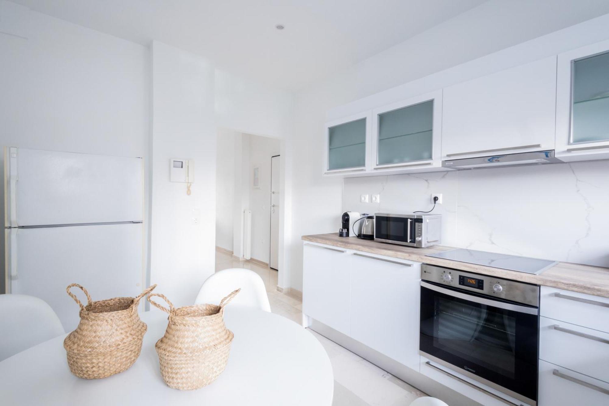 Sunny N Luxury In Glyfadas Center Apartment